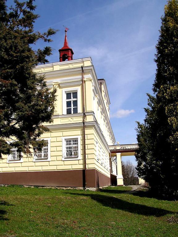 Penzion Zámek Rozsochatec Exterior foto
